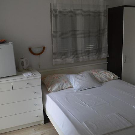 Soba Mira Appartement Makarska Buitenkant foto